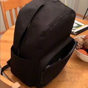 Lo & Sons Hanover Deluxe Backpack